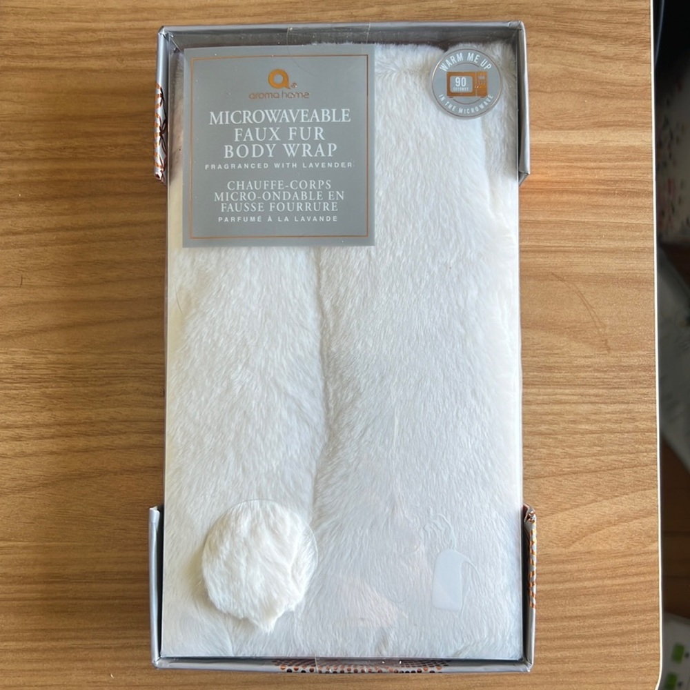NIB Microwaveable Lavender-scented Faux Fur Body Wrap - Brand New​